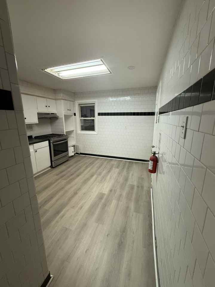 423 Washington Ave - Photo 3 of 7