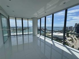 NE 11th St & Biscayne Blvd - Photo 1 of 1
