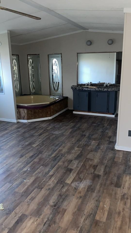 47 Moore Ln - Photo 3 of 4