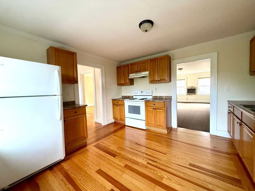 63 Academy St ##C - Photo 2 of 13