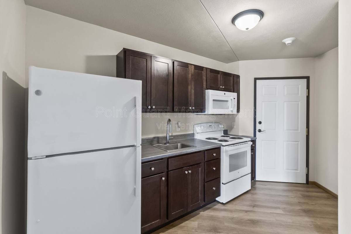 106 South Sandstone Avenue #64 - Photo 7 of 8