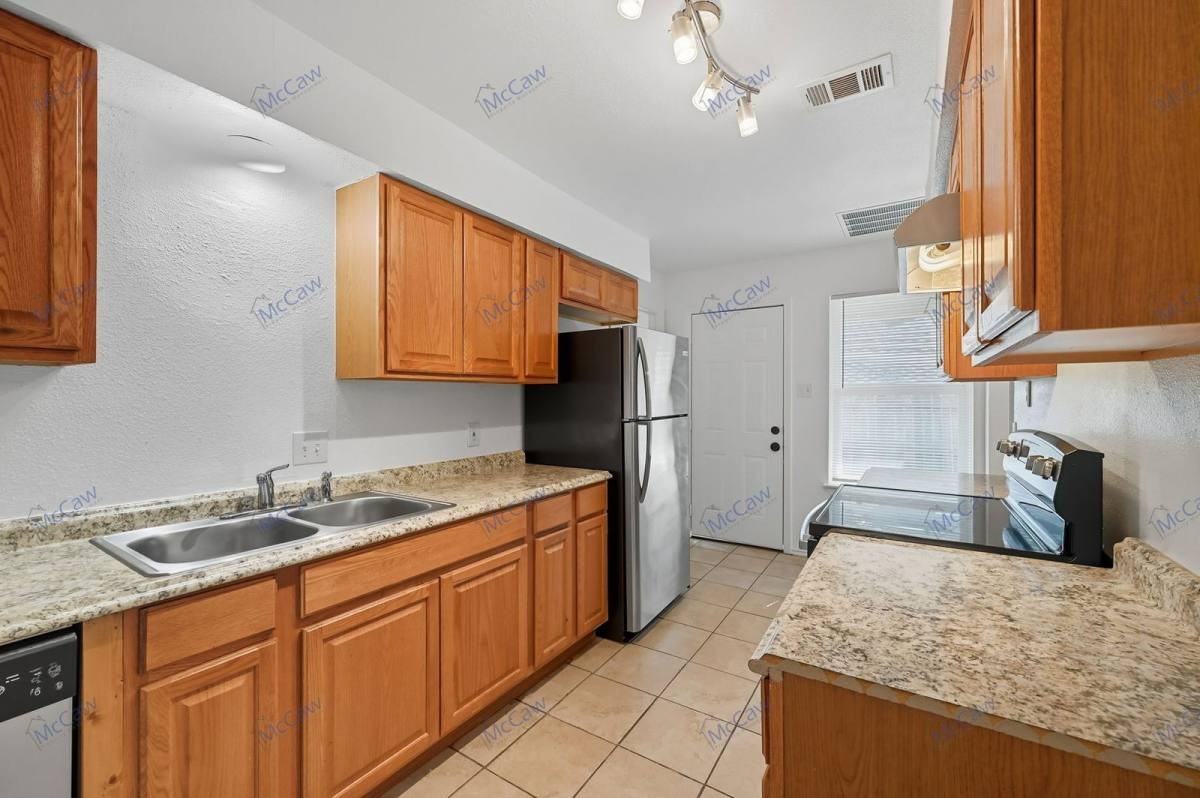 3407 Republic Dr - Photo 2 of 10