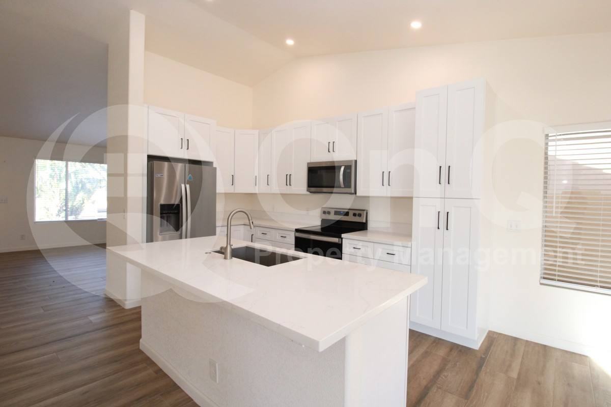 89 W Patrick St - Photo 3 of 10