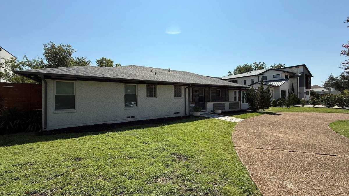 6458 Royal Ln - Photo 3 of 10