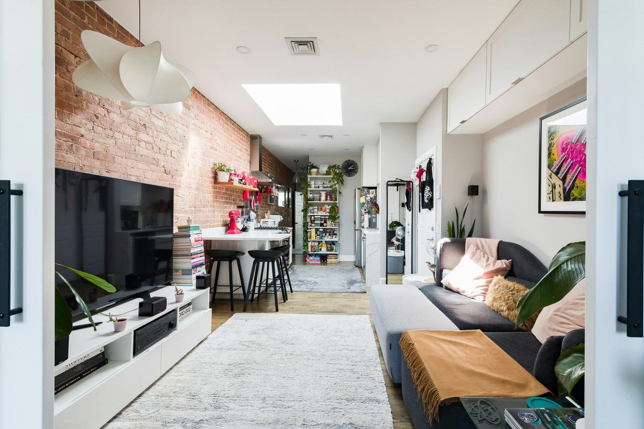 815 Willow Ave #5R - Photo 3 of 22