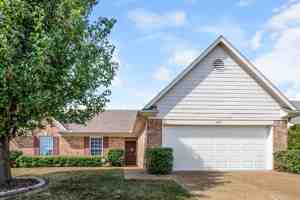 featured image of 2743 Longshadow Ln