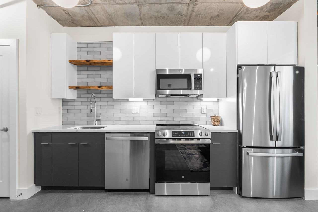 Gotham North - Photo 5 of 15