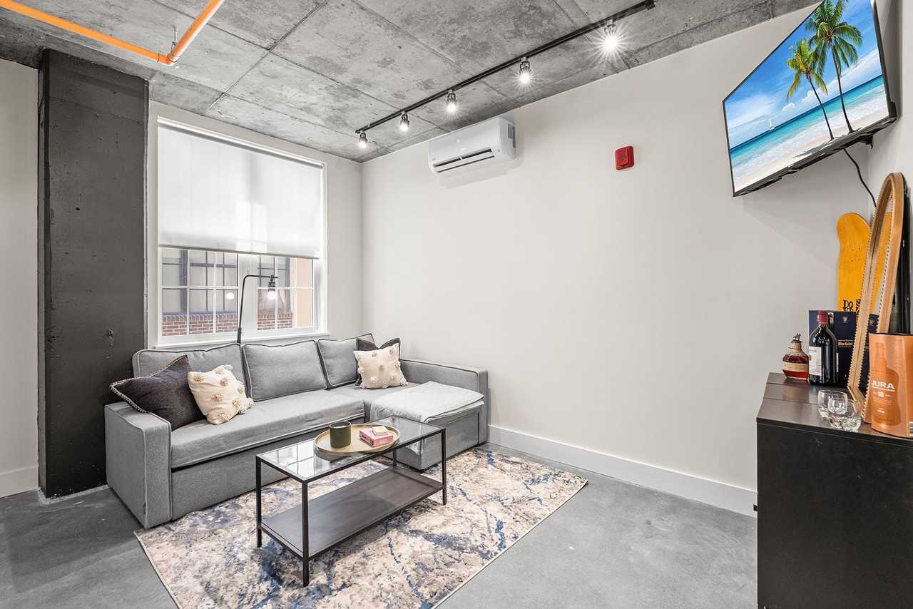 Gotham North - Photo 6 of 15