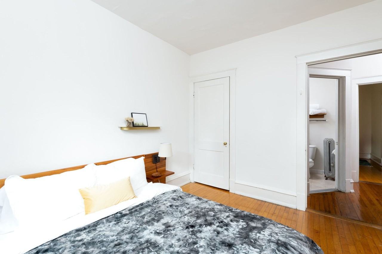 The Shamrock - West & East - Photo 2 of 50