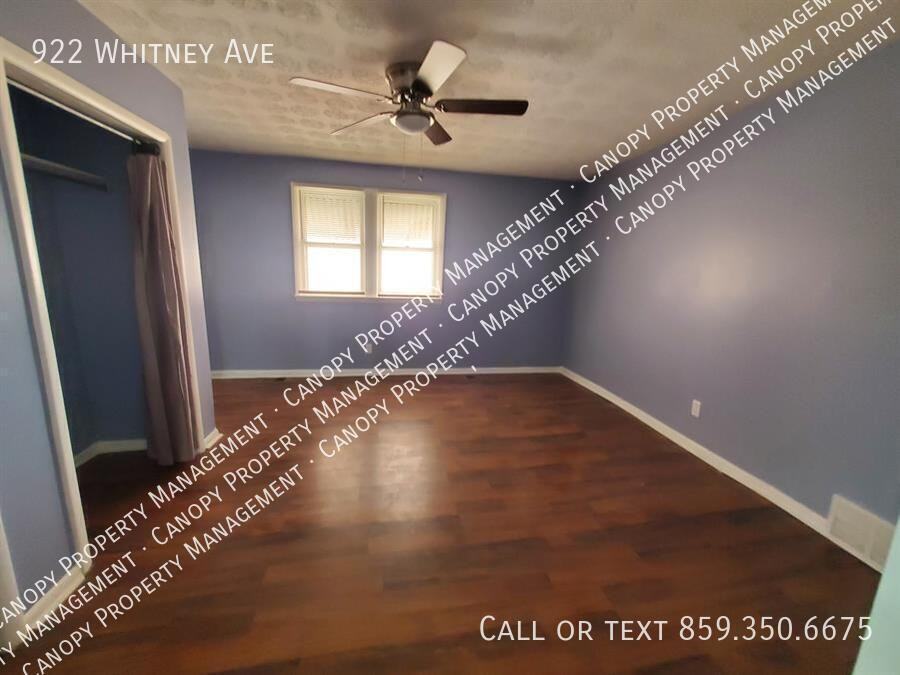 922 Whitney Avenue - Photo 7 of 12