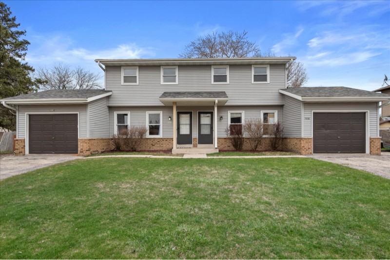 7514 S 75th St - Photo 2 of 11