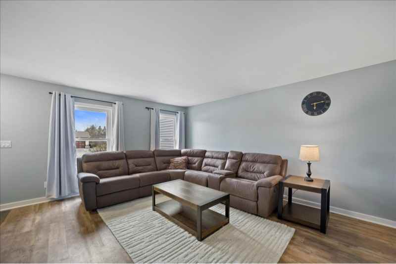 7514 S 75th St - Photo 3 of 11