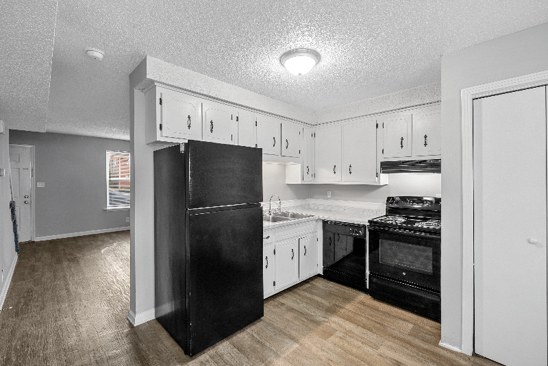 815 Golfview Pl #E - Photo 3 of 9