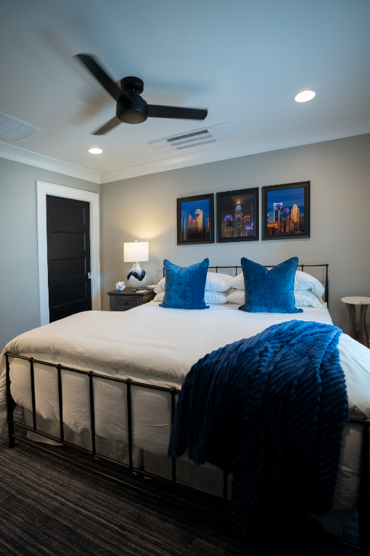 2030 W Trade St - Photo 5 of 20