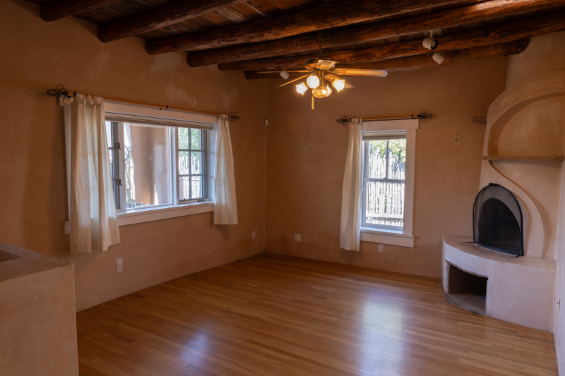 729 Dunlap St - Photo 2 of 17