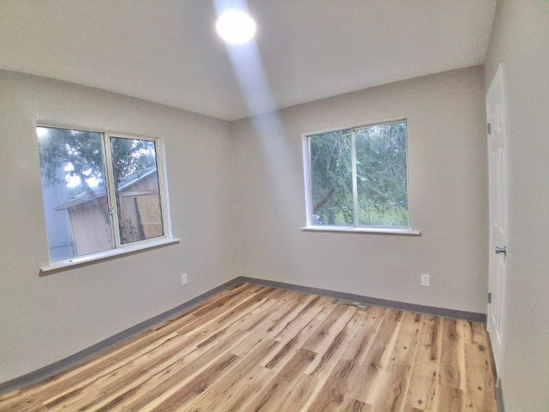 4327 Ericson Dr - Photo 4 of 6