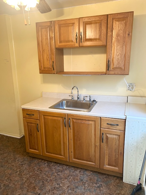 875 Fahs St - Photo 5 of 9