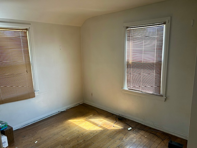 875 Fahs St - Photo 6 of 9