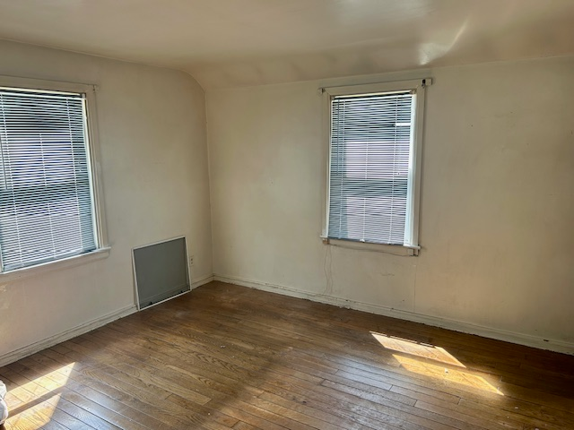 875 Fahs St - Photo 7 of 9