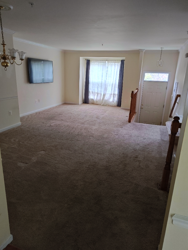 15721 Ensleigh Ln - Photo 2 of 23