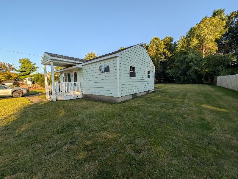 27528 State Pl - Photo 2 of 20