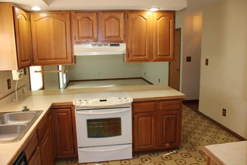 1701 Southfield Rd - Photo 7 of 20