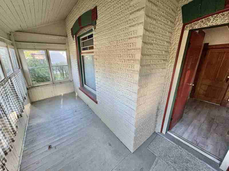 1100 Michigan Avenue - Photo 2 of 11