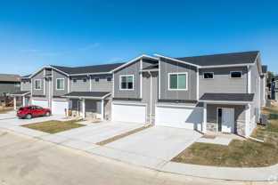 2525 NW Gabus Lane - Photo 1 of 1