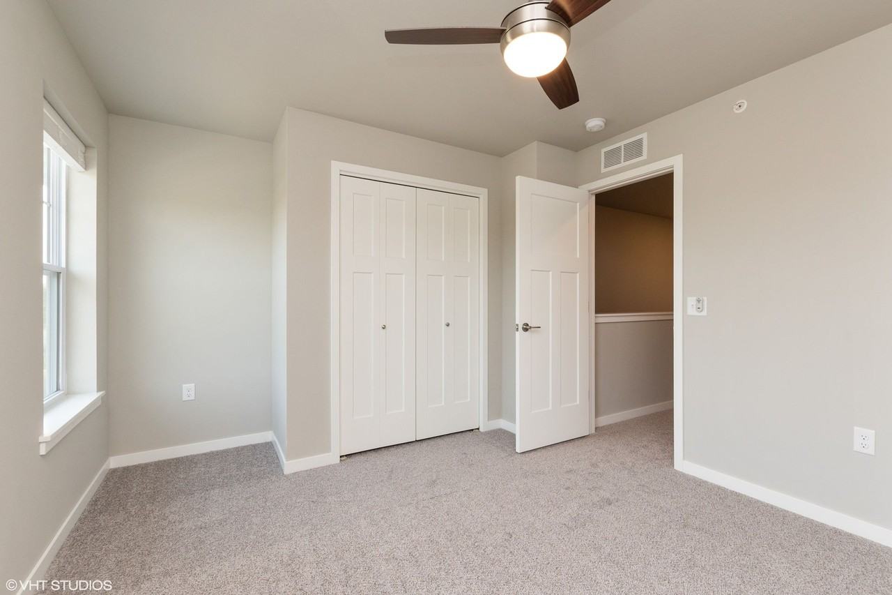 Buffalo Ridge Townhomes - Photo 4 of 6