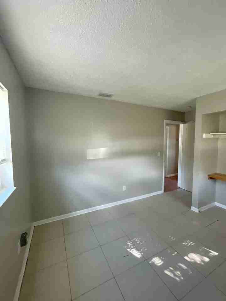 2319 Otis Ave - Photo 6 of 9
