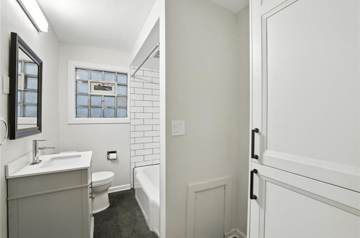 188 Cleveland Ave S #NA - Photo 3 of 14