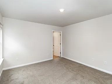 99 Cambridge Dr #NA - Photo 6 of 9