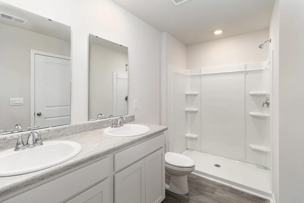 99 Cambridge Dr #NA - Photo 7 of 9
