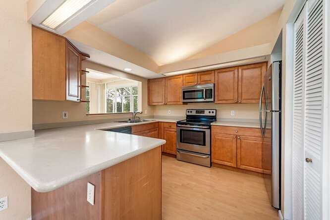 3561 22nd Ave Ne #NA - Photo 6 of 12