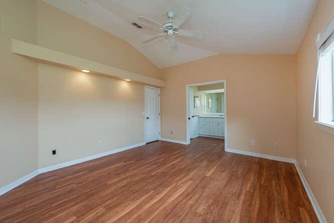 3561 22nd Ave Ne #NA - Photo 7 of 12