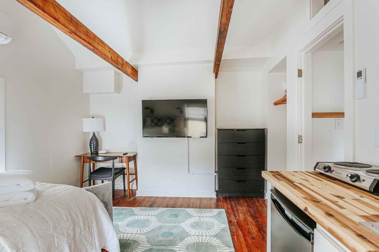 1023 King St - Photo 7 of 21