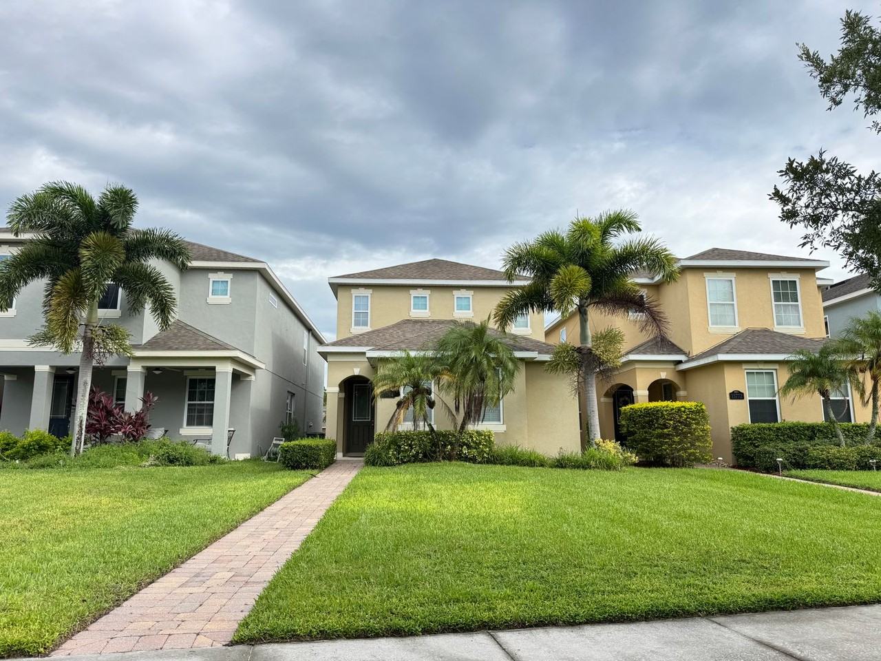 15764 Avenue Of The Arbors - Photo 2 of 50