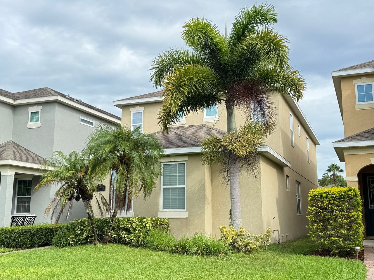 15764 Avenue Of The Arbors - Photo 4 of 50