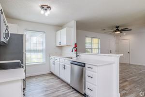 featured image of 604 E Sunset St