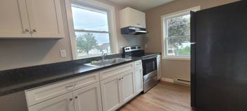 featured image of 220 Rosedale Ave