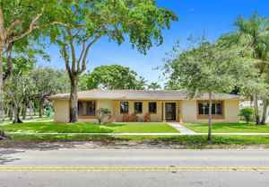 6851 Miami Lakeway South - Photo 1 of 1