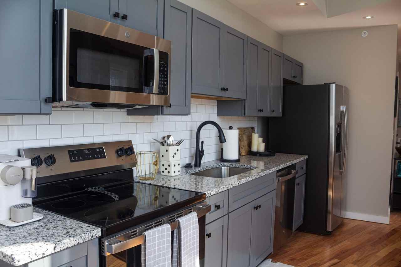 The Wedgeway Apartments - Photo 6 of 10