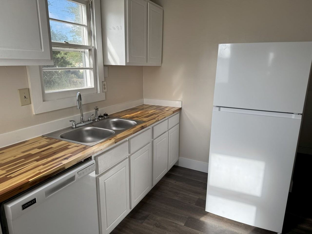 307 Miller Blvd - Photo 6 of 9