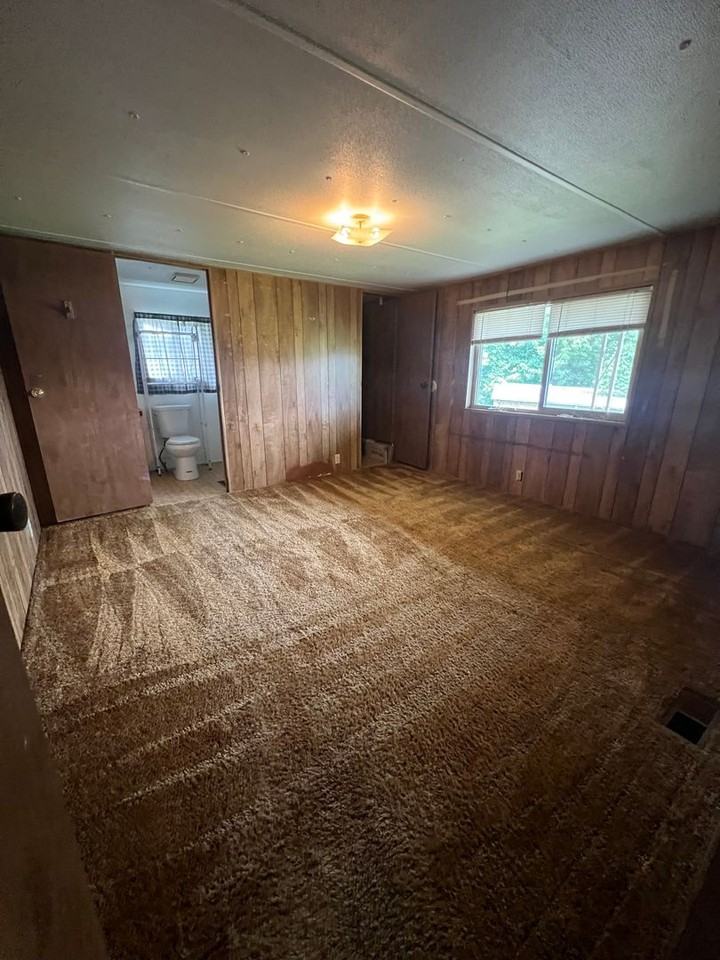 9522 Hill Rd - Photo 3 of 4