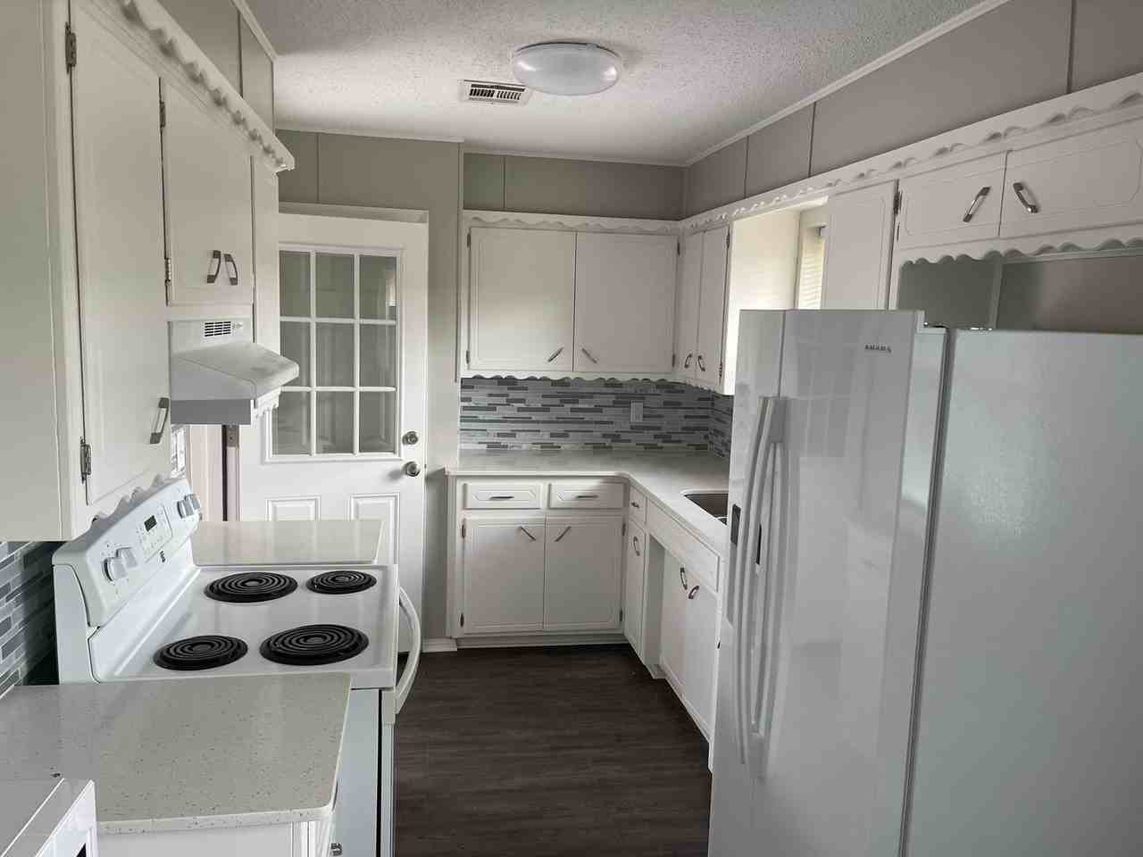 1805 Janeen St - Photo 3 of 19