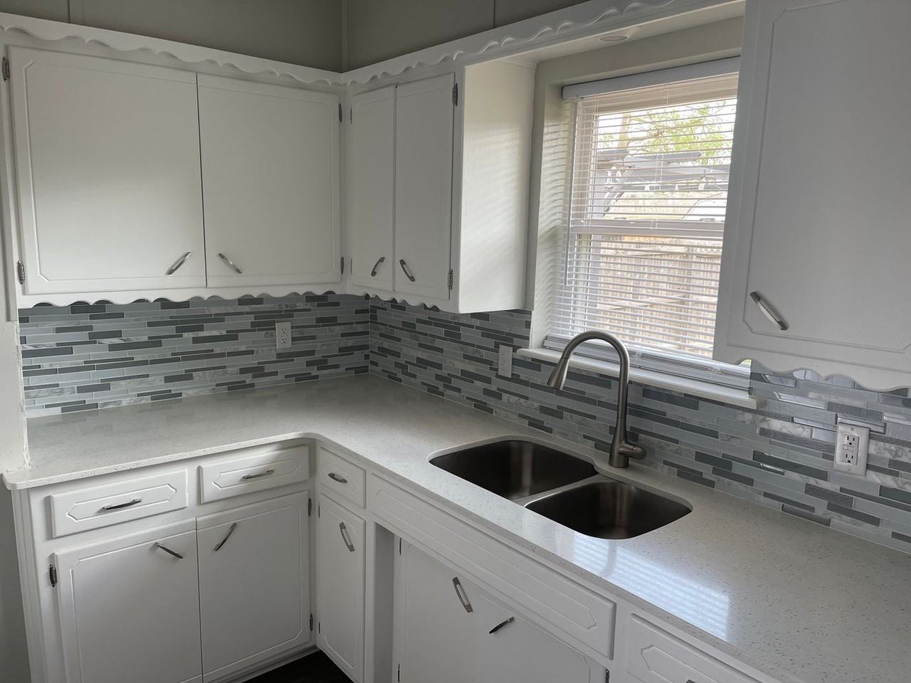 1805 Janeen St - Photo 7 of 19