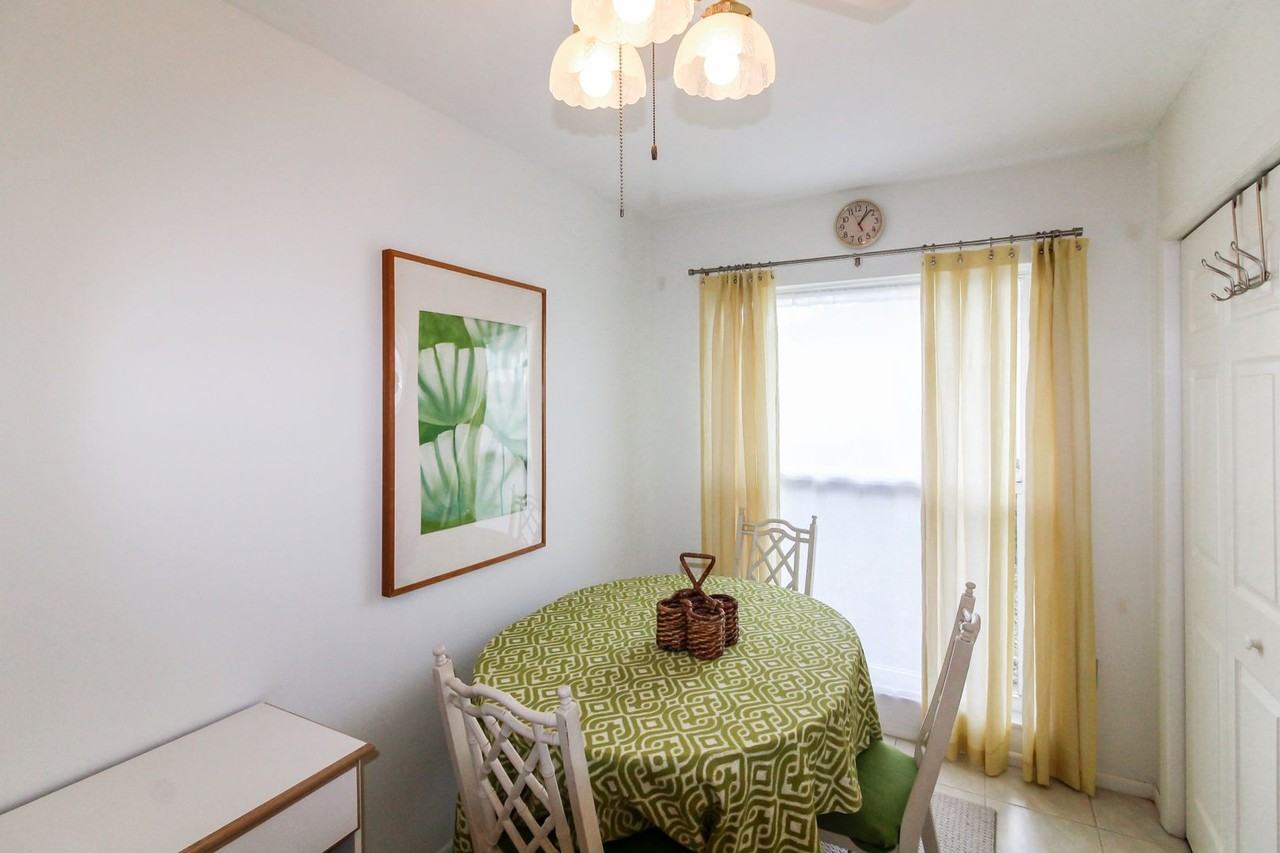 1608 1608 S Neponsit Dr - Photo 6 of 12