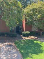 featured image of 1807 Holmes St
