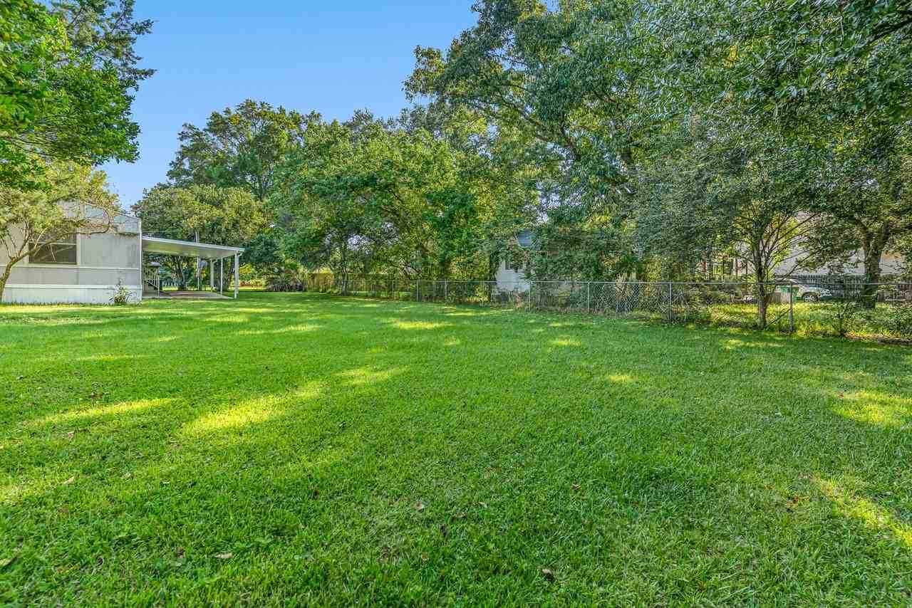 1328 Greendale Ave - Photo 4 of 42