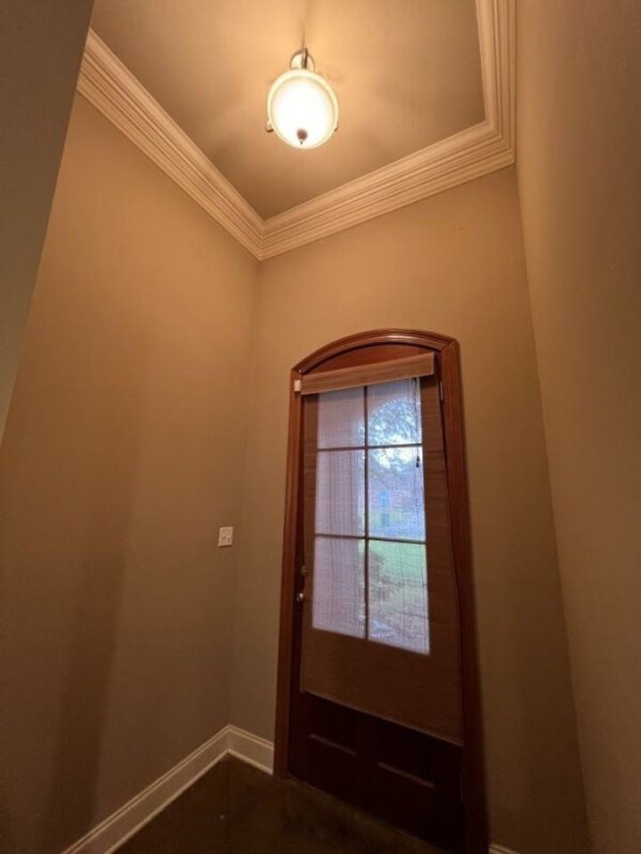 2568 Middle Towne Road - Photo 3 of 39
